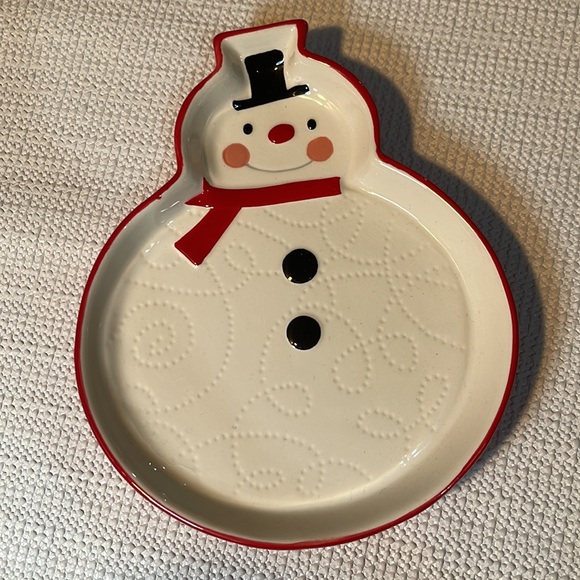 Hallmark Christmas Bundle • Red and White Holiday Dinnerware Set Home Decor - Picture 8 of 9